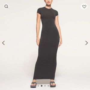 SKIMS- New Vintage Tshirt Long Dress in color Ash. Size Large